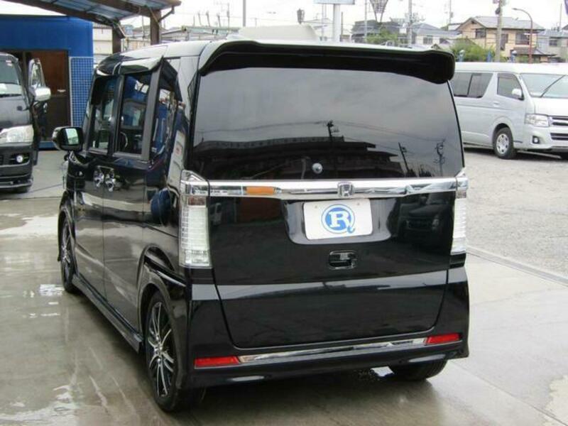 N BOX CUSTOM