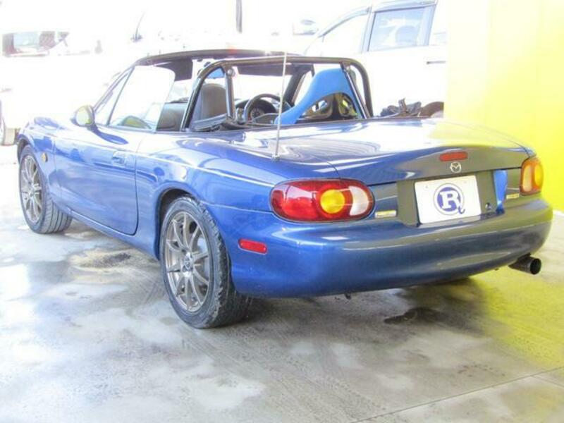 ROADSTER