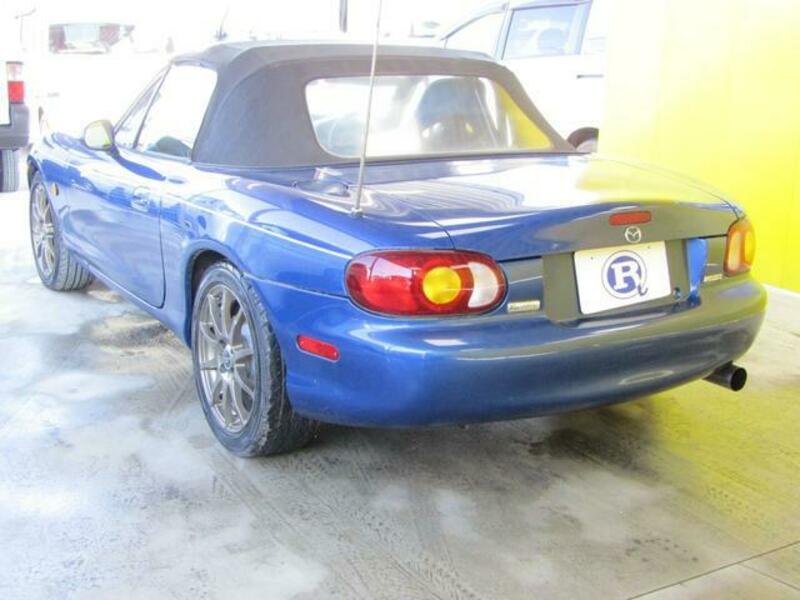 ROADSTER