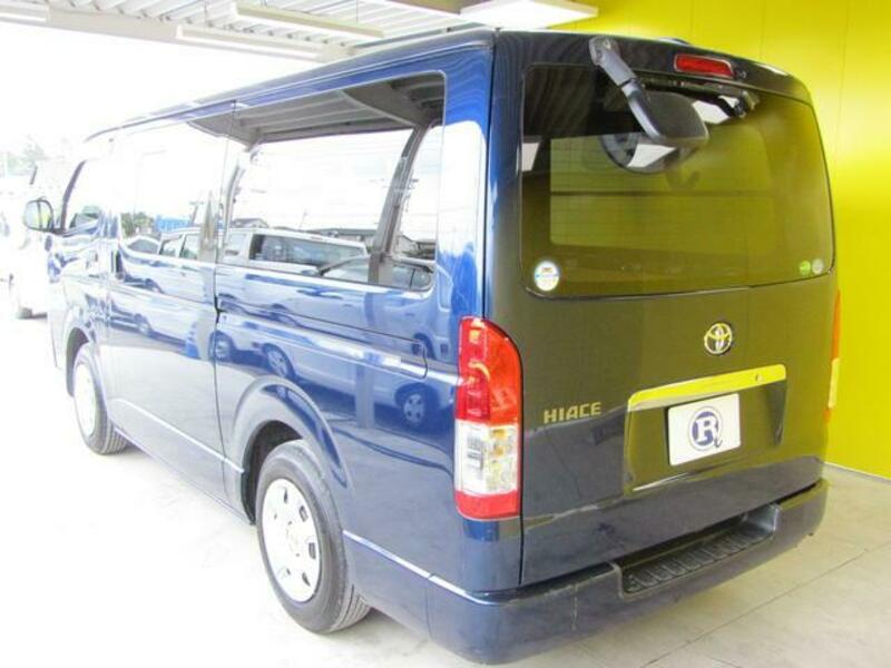 HIACE VAN