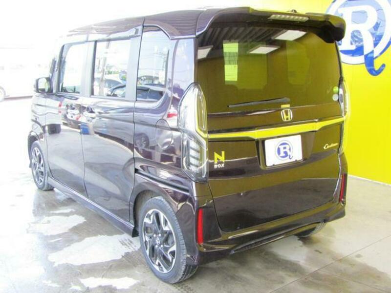 N BOX CUSTOM