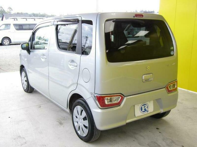WAGON R