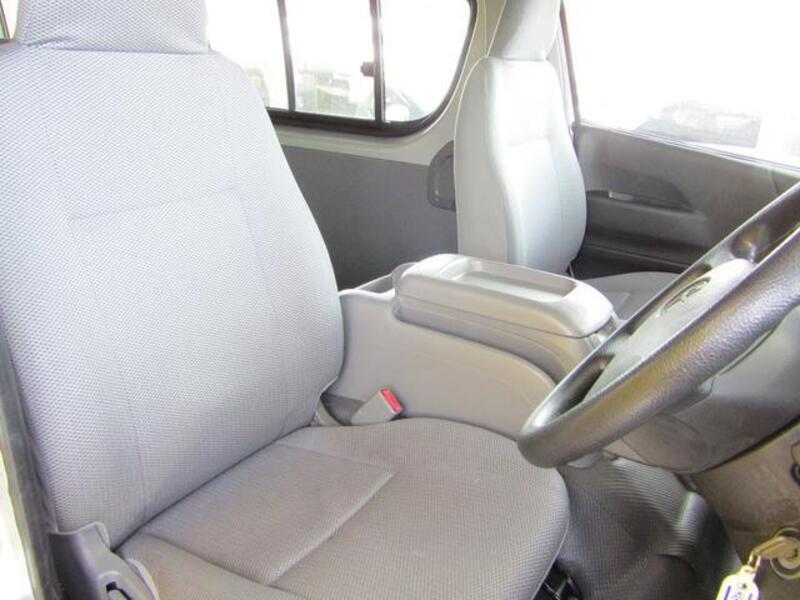 HIACE WAGON