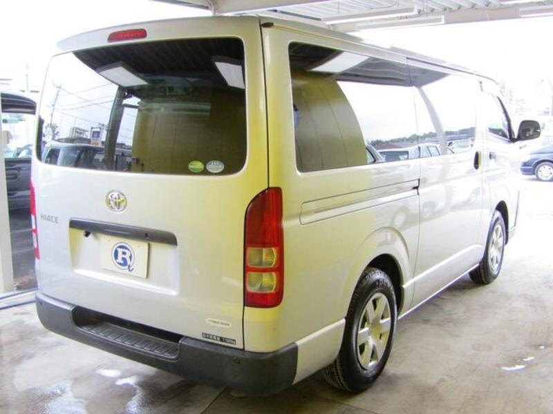 HIACE VAN