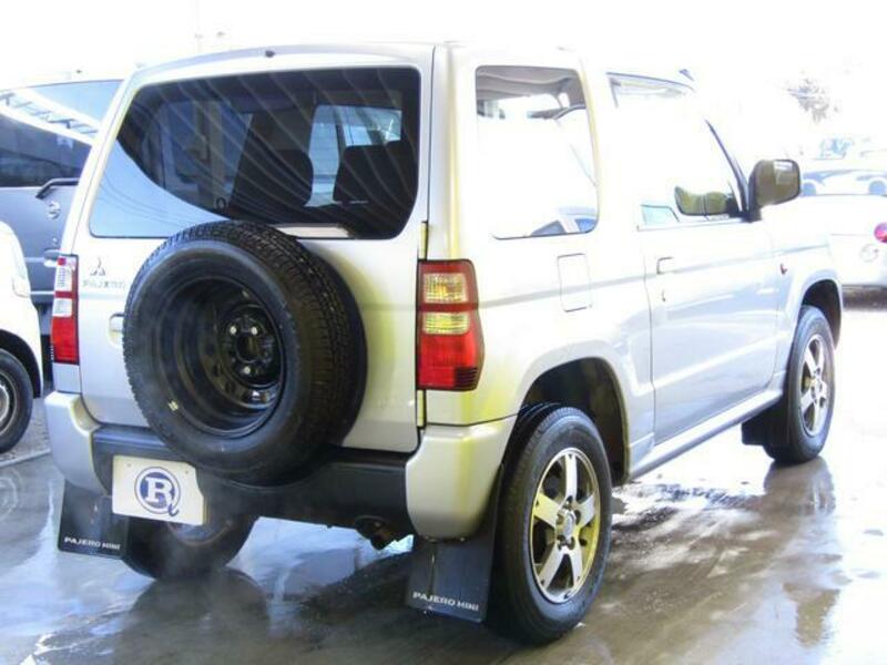 PAJERO MINI
