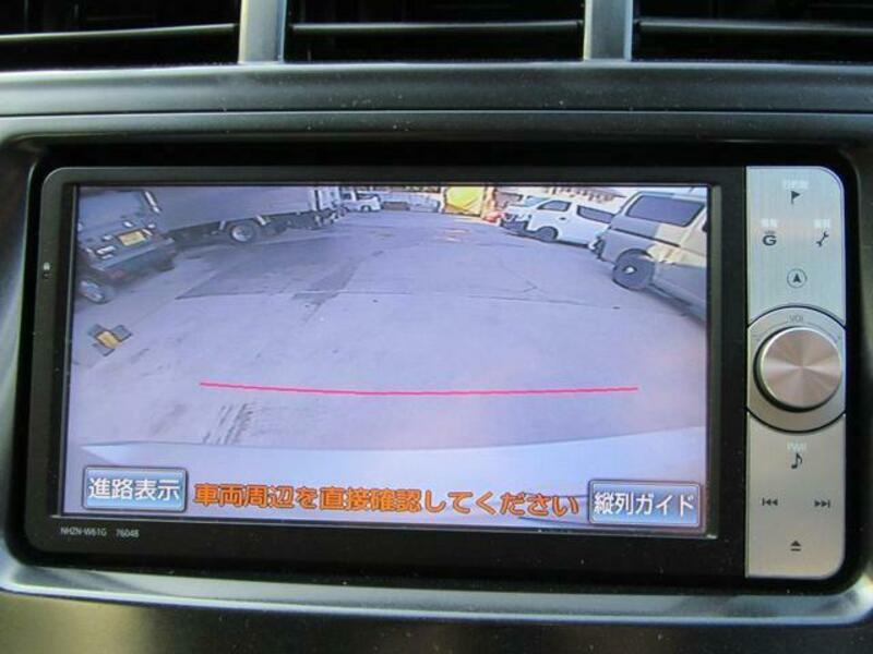 PRIUS ALPHA