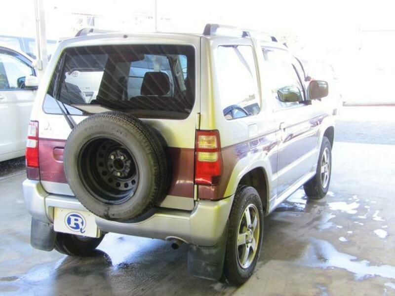 PAJERO MINI