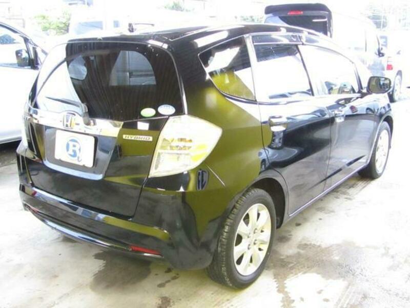 FIT HYBRID