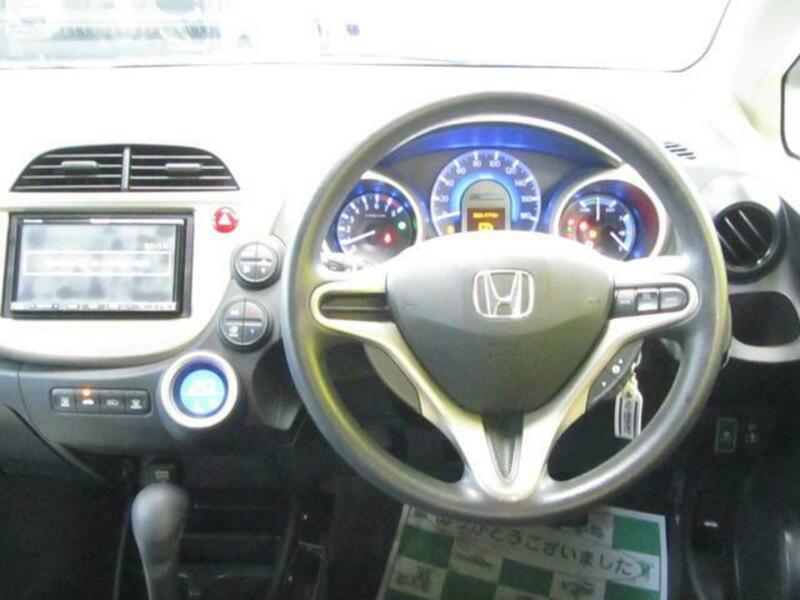 FIT HYBRID