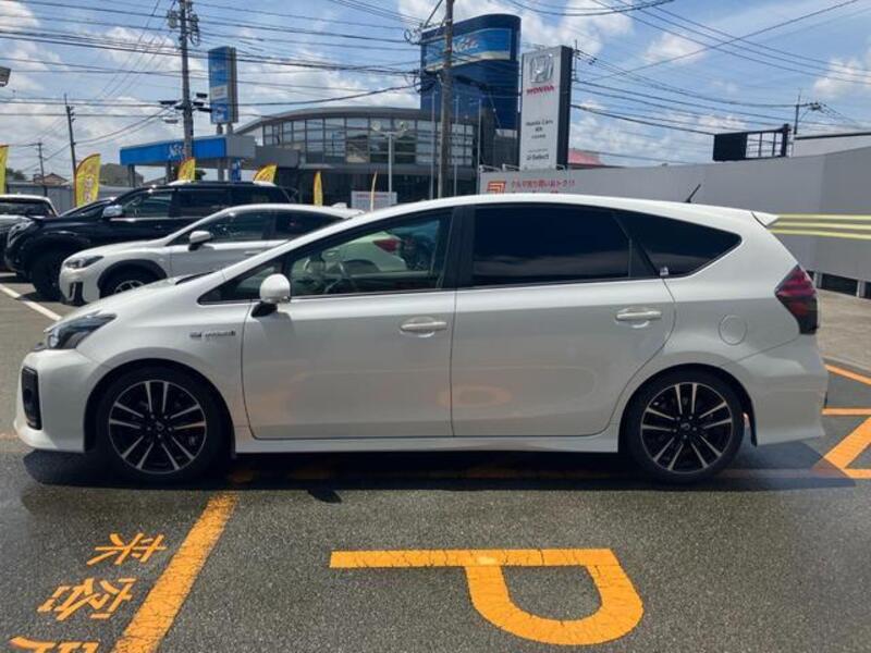 PRIUS ALPHA