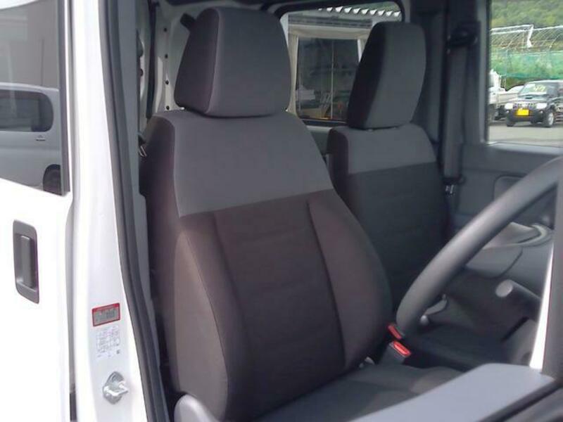 N-VAN