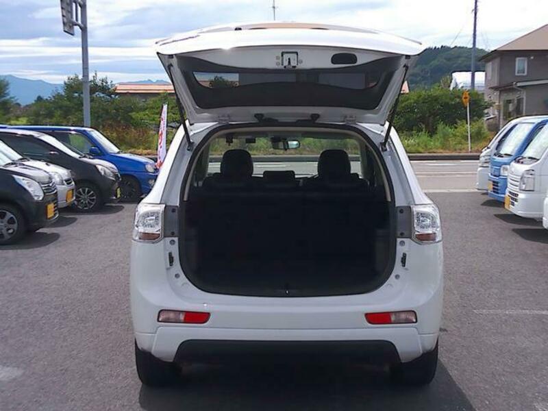 OUTLANDER PHEV