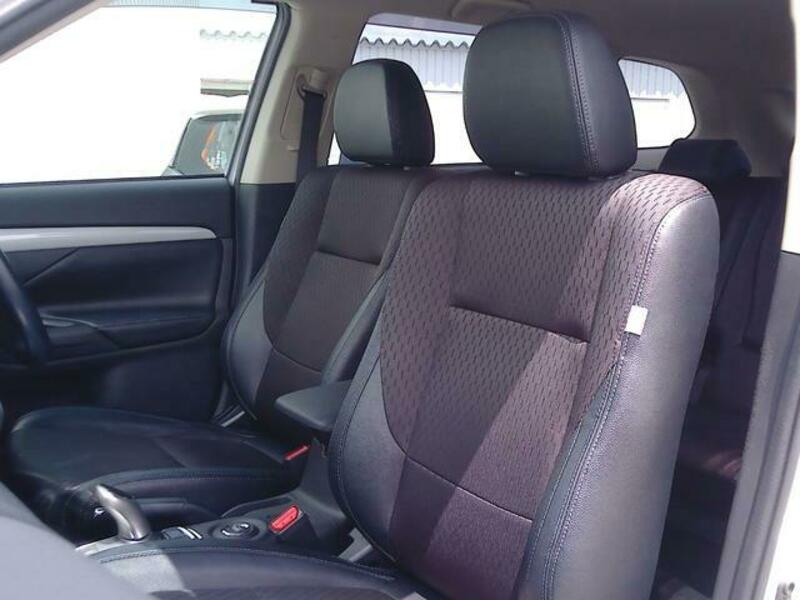 OUTLANDER PHEV
