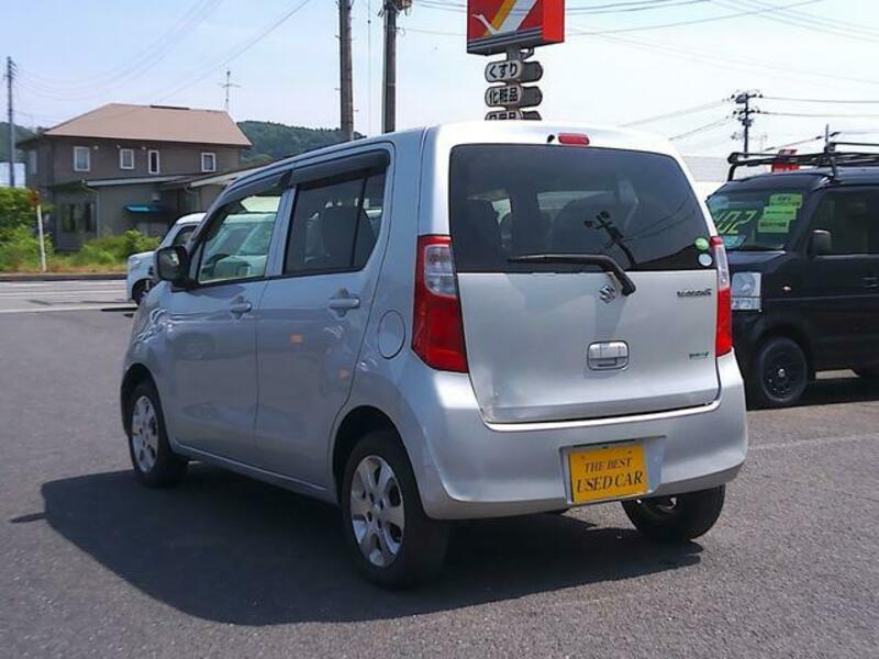 WAGON R