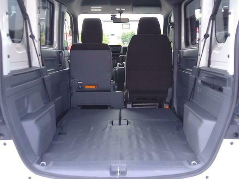 N-VAN