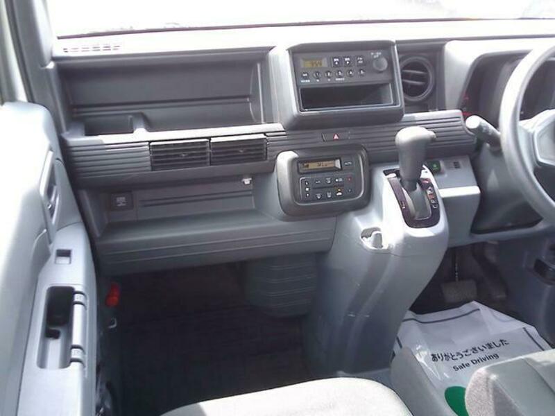 N-VAN