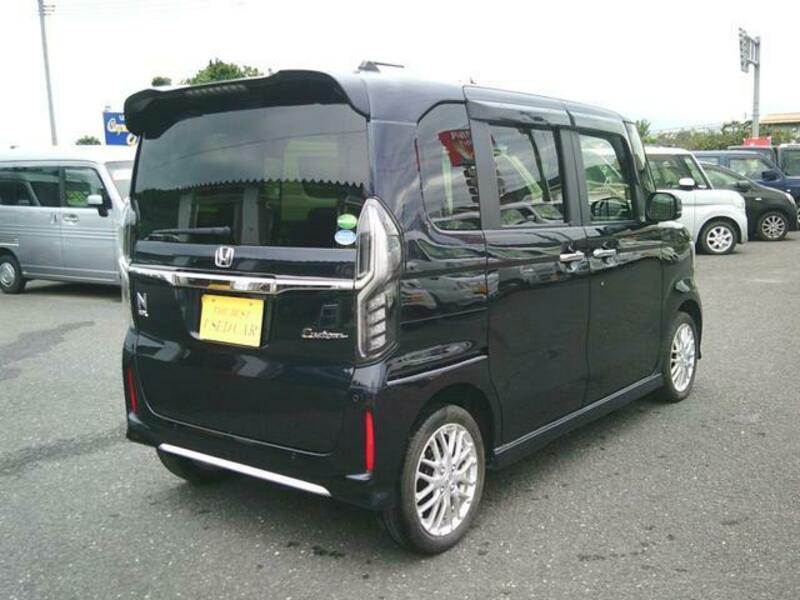 N BOX CUSTOM