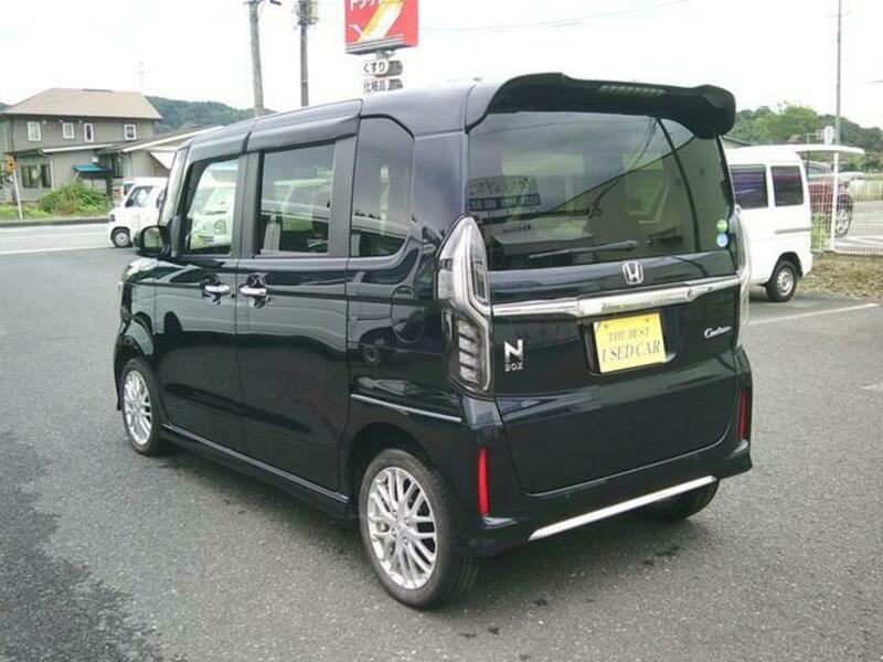 N BOX CUSTOM