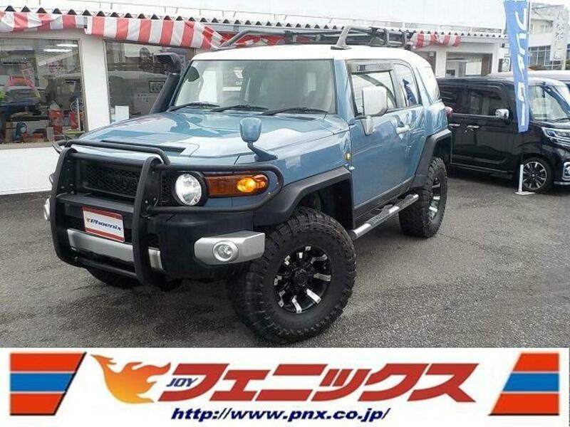 TOYOTA FJ CRUISER