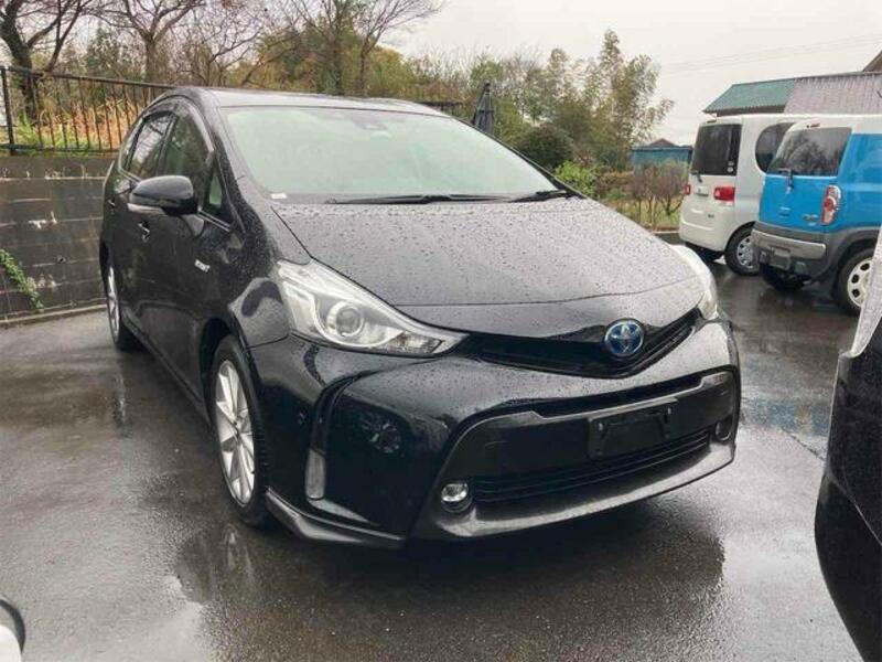 PRIUS ALPHA