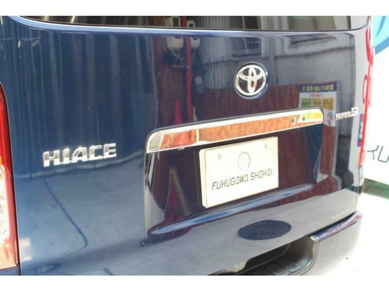 HIACE VAN