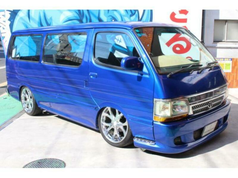 TOYOTA HIACE VAN