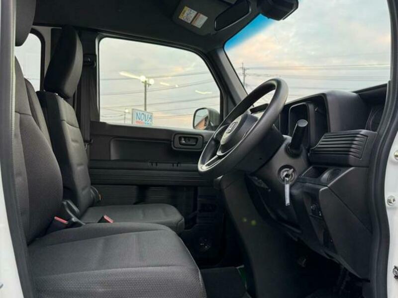 N-VAN