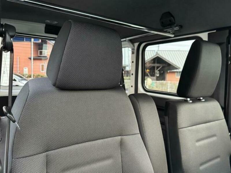 N-VAN