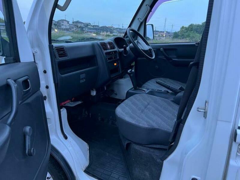 CARRY TRUCK