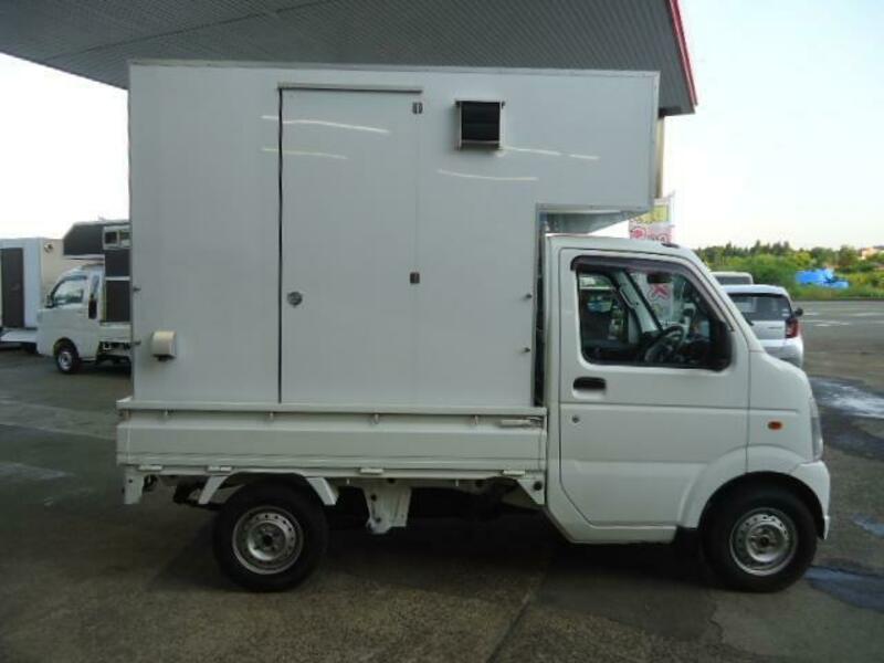 CARRY TRUCK