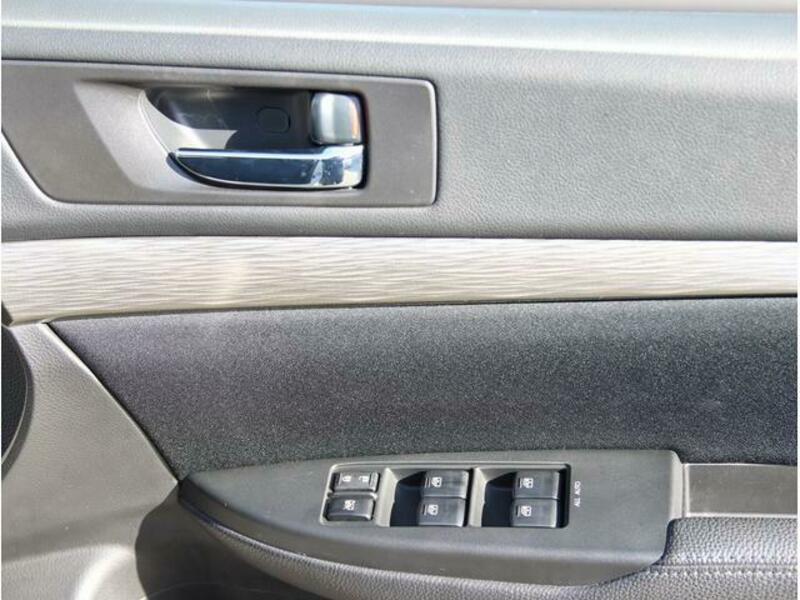 LEGACY OUTBACK
