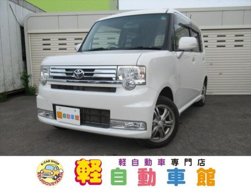 TOYOTA PIXIS SPACE