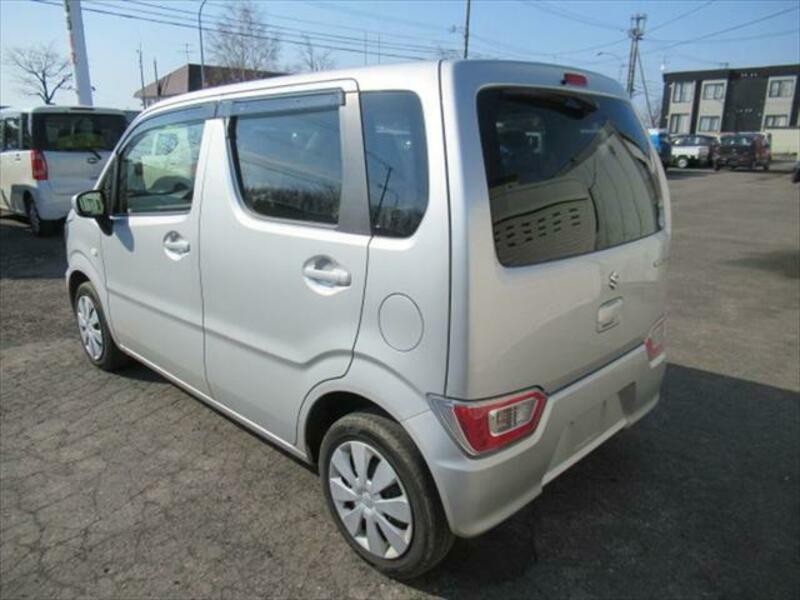 WAGON R