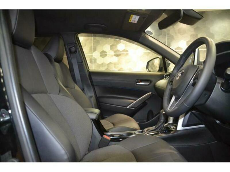 COROLLA CROSS