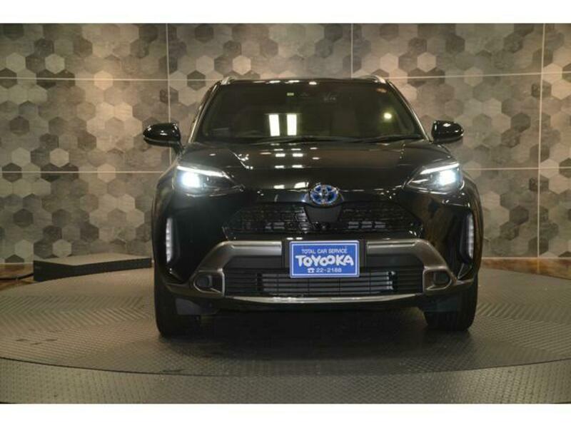 YARIS CROSS