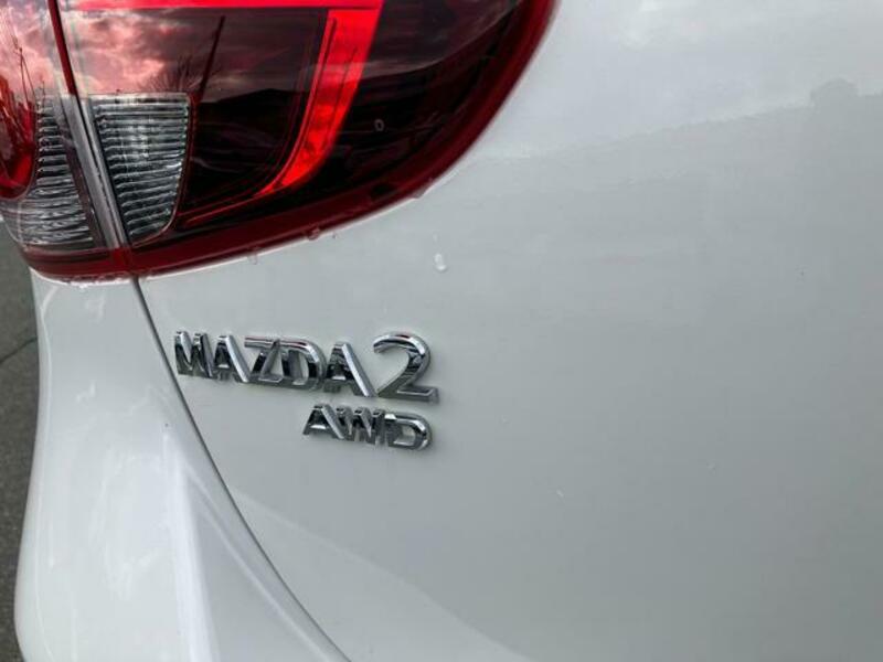 MAZDA2