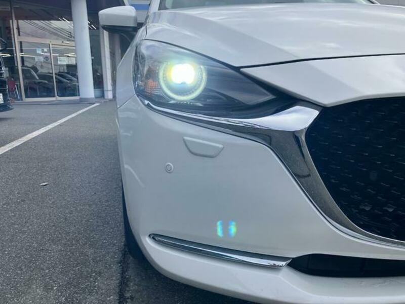 MAZDA2