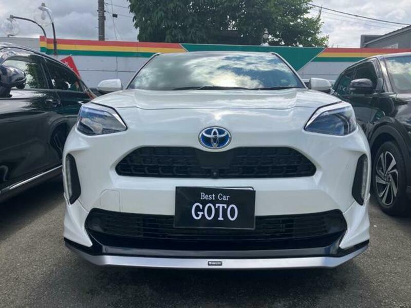 YARIS CROSS