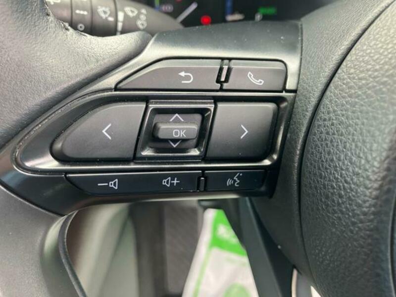 YARIS CROSS