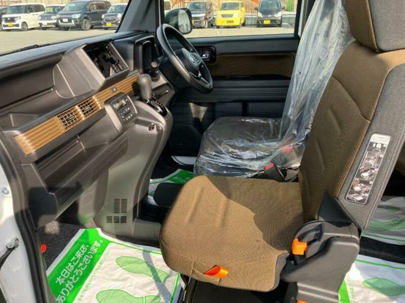 N-VAN