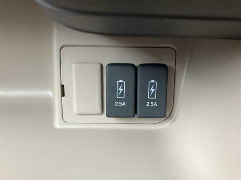 N BOX