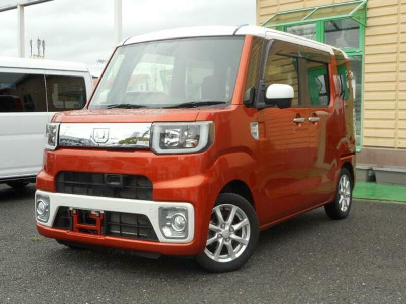 DAIHATSU WAKE