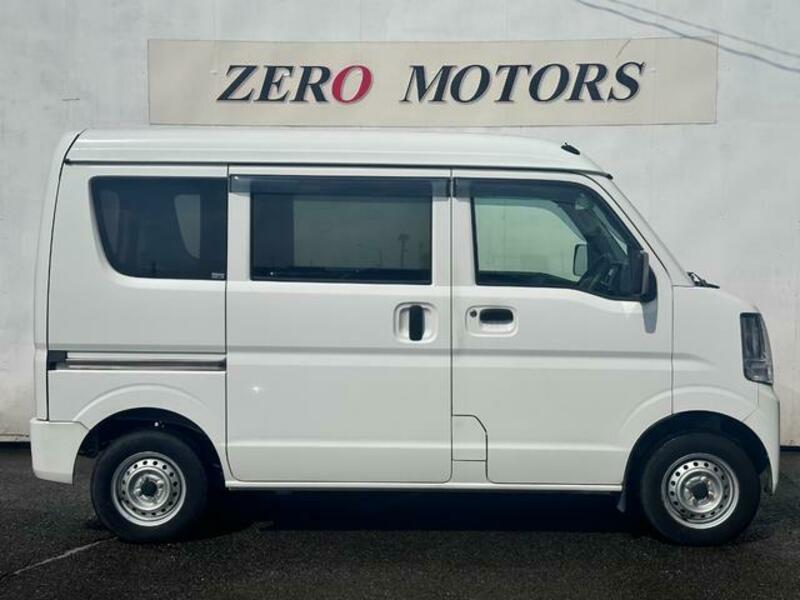 MINICAB VAN