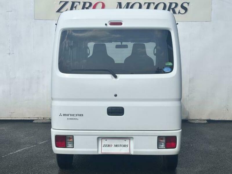 MINICAB VAN