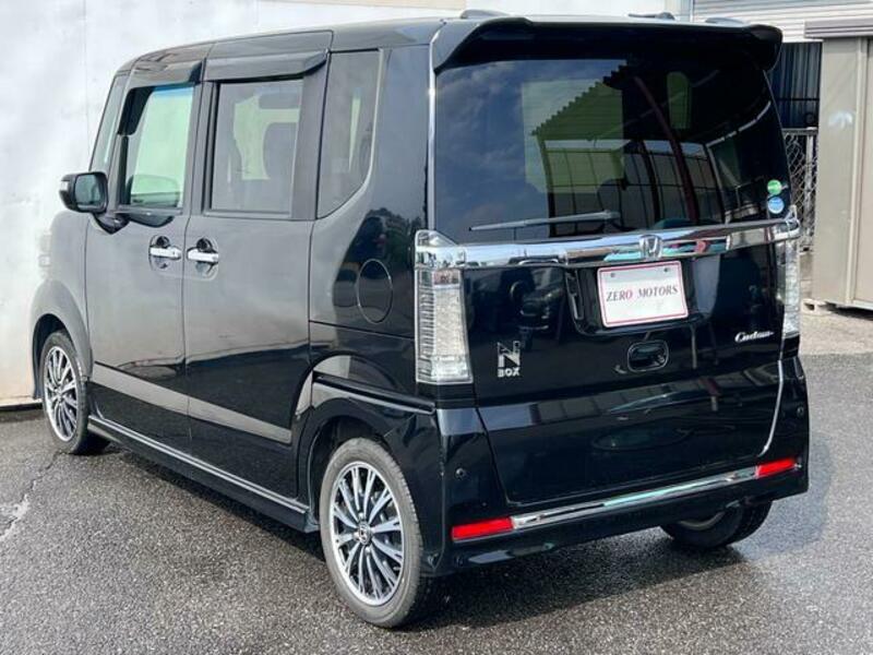 N BOX CUSTOM