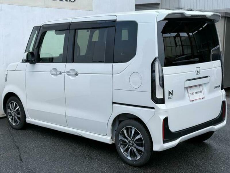 N BOX CUSTOM