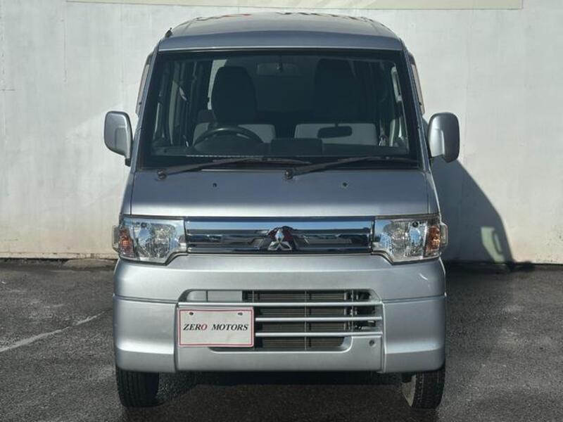 MINICAB VAN