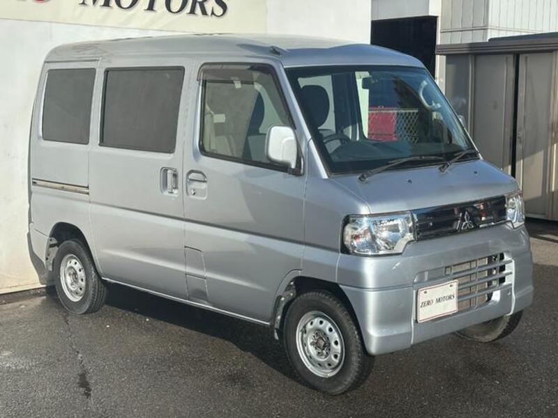 MINICAB VAN