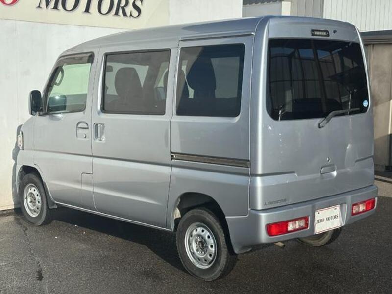 MINICAB VAN