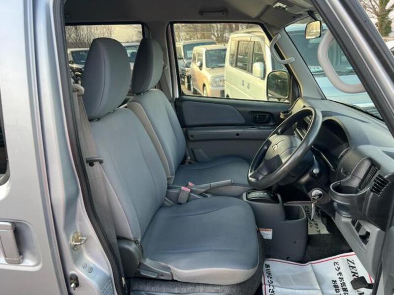 MINICAB VAN